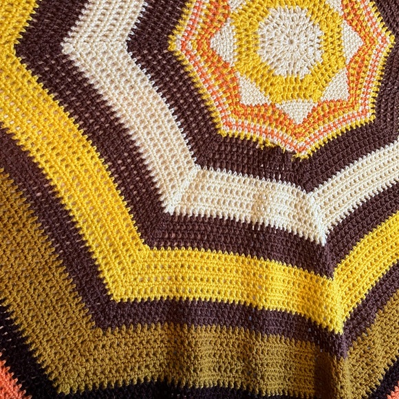 granny afghan | vintage handmade crochet throw blanket retro unique Roseanne MCM - Picture 9 of 11
